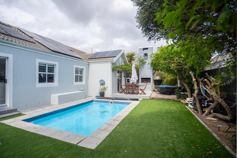 3 Bedroom Property for Sale in Sunningdale Western Cape